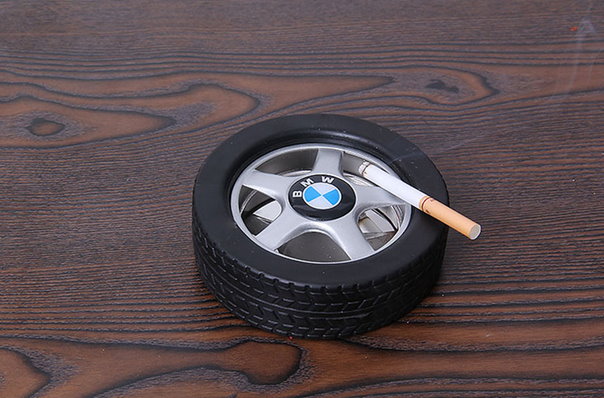 BMW Auto Reifen Aschenbecher Rauch Raucher Fan Sport & Outdoor