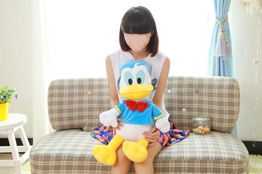 Disney Donald Duck Plschtier ca. 80cm Stofftier XXL Enten Kuscheltier Plsch Figur Fan Kult Fanartikel Kind Kinder Kuschel Ente Spielzeuge & Basteln 2