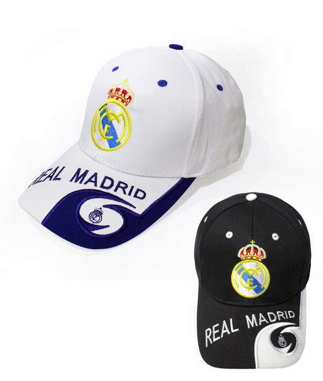 Real Madrid FC Team Beanie Mütze Winter Bommelmütze Spanien Fan La Liga Kleidung & Accessoires